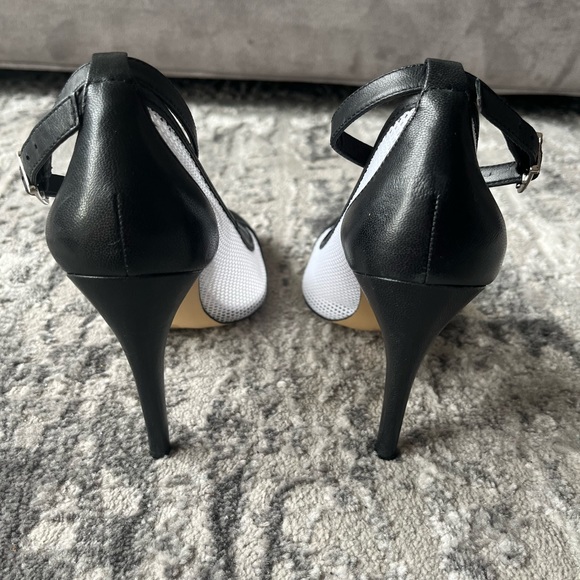 BCBGeneration White Mesh Pumps with Black Detailing (Size 7.5) - Picture 6 of 7